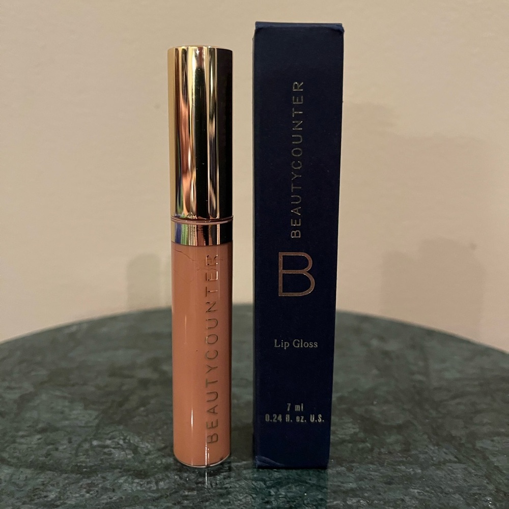 Beautycounter Buff Champagne lip gloss, new in box